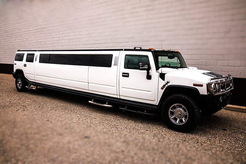 The coolest Hummer H2 limousine you're going to see in GR!
