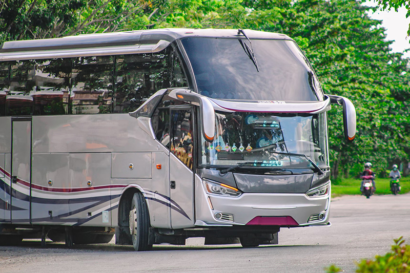 MI bus rental services